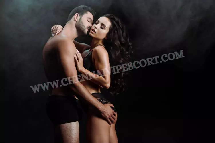 Hot College Girls VS Stripers for Enjoyment Hot College Girls VS Stripers for Enjoyment